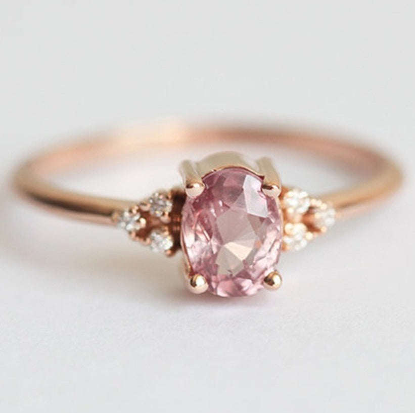 Traditional Cut Zirkon Ring