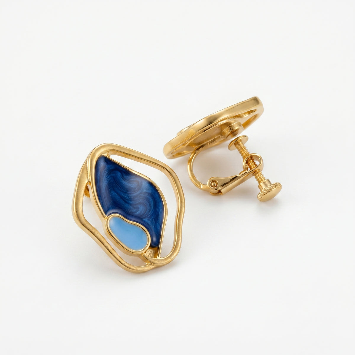 Sophisticated Oceanic Limit Earrings