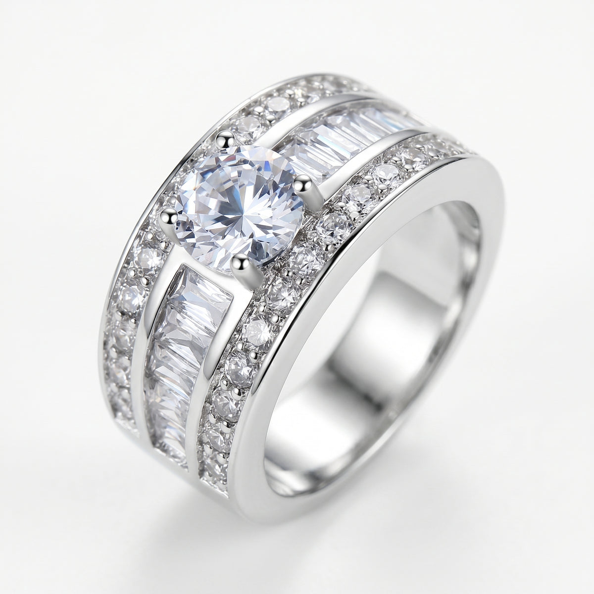 Dynamically Creative Heart Ring