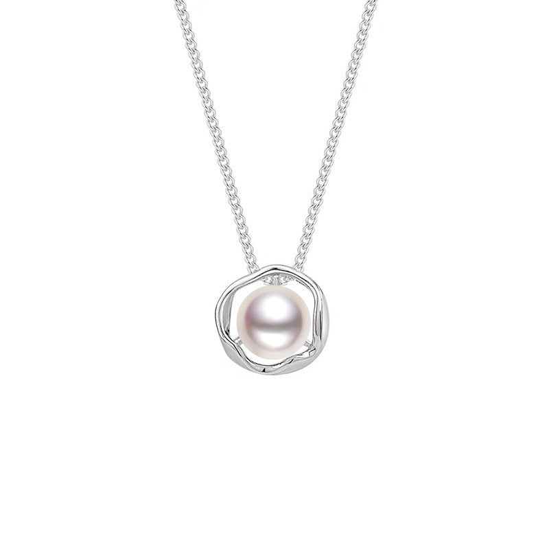Gleaming Pearl Ripple Necklace