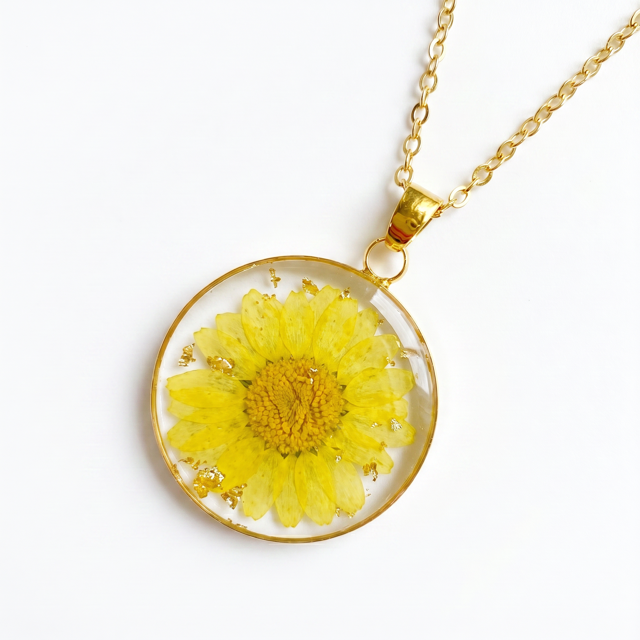Ethereal Dried Flower Necklace | DESCRIPTION |