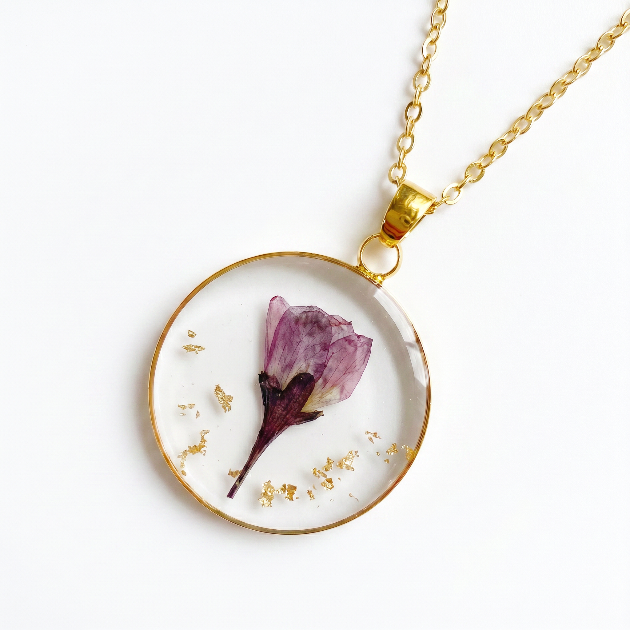 Ethereal Dried Flower Necklace | DESCRIPTION |