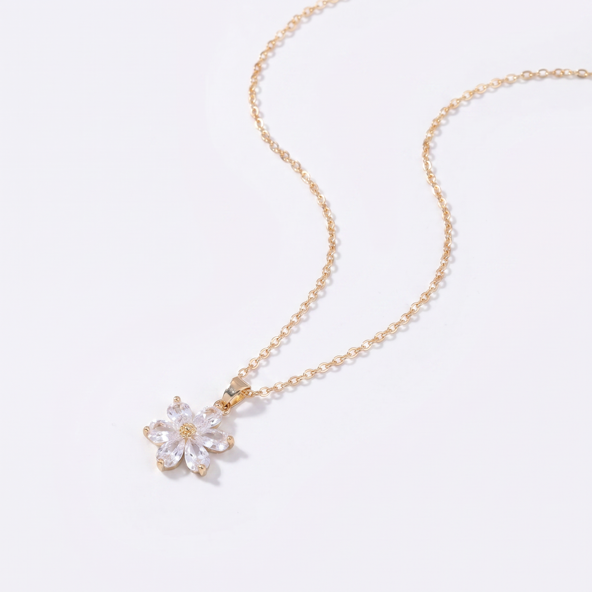 Crafted Daisy Necklace