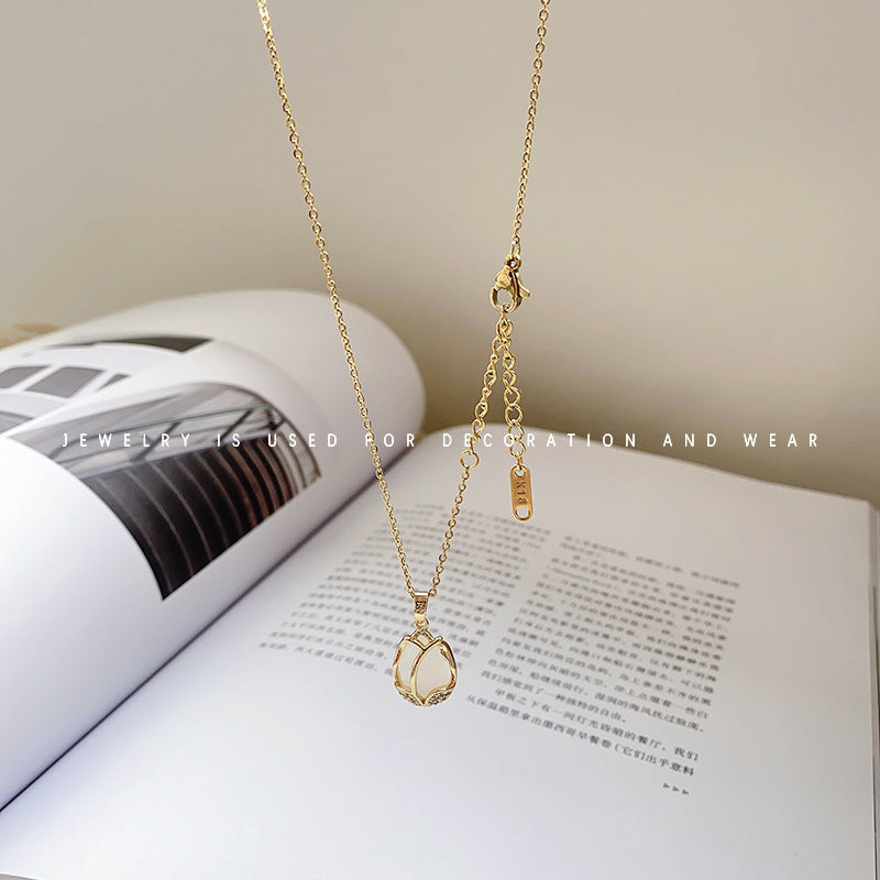 Harmonious Clavicle Necklace