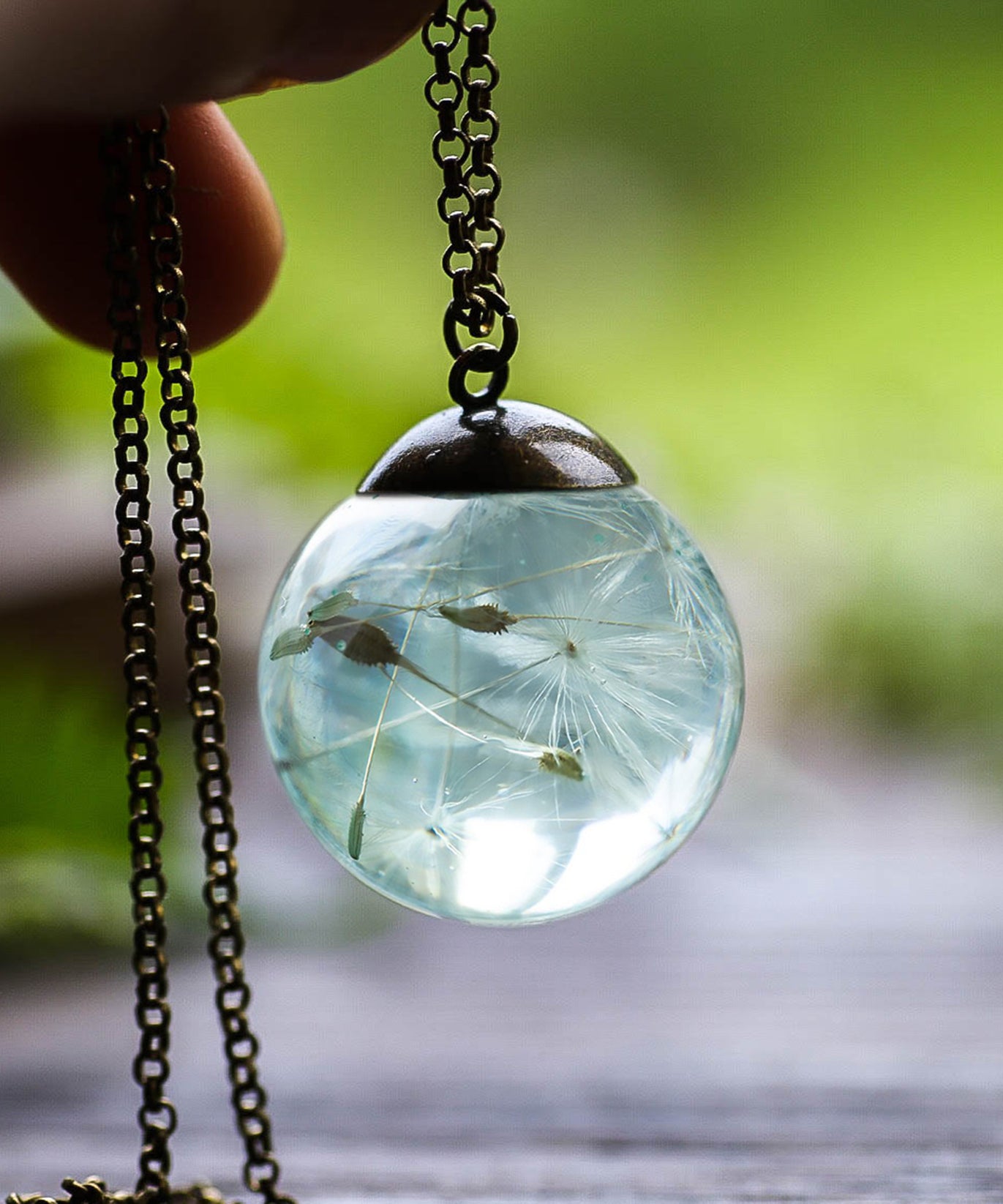 Botanic Resin Dandelion Flower Necklace