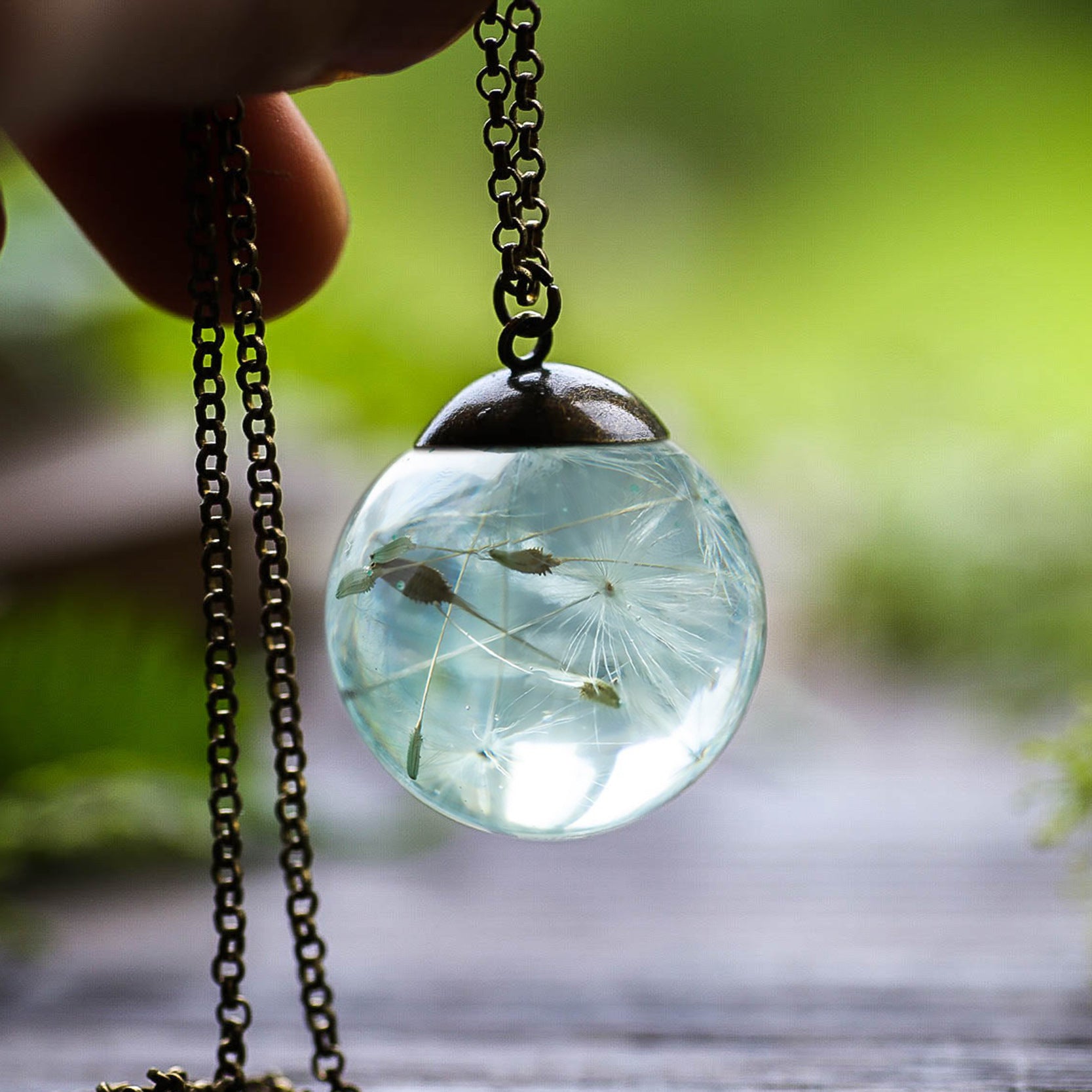 Botanic Resin Dandelion Flower Necklace