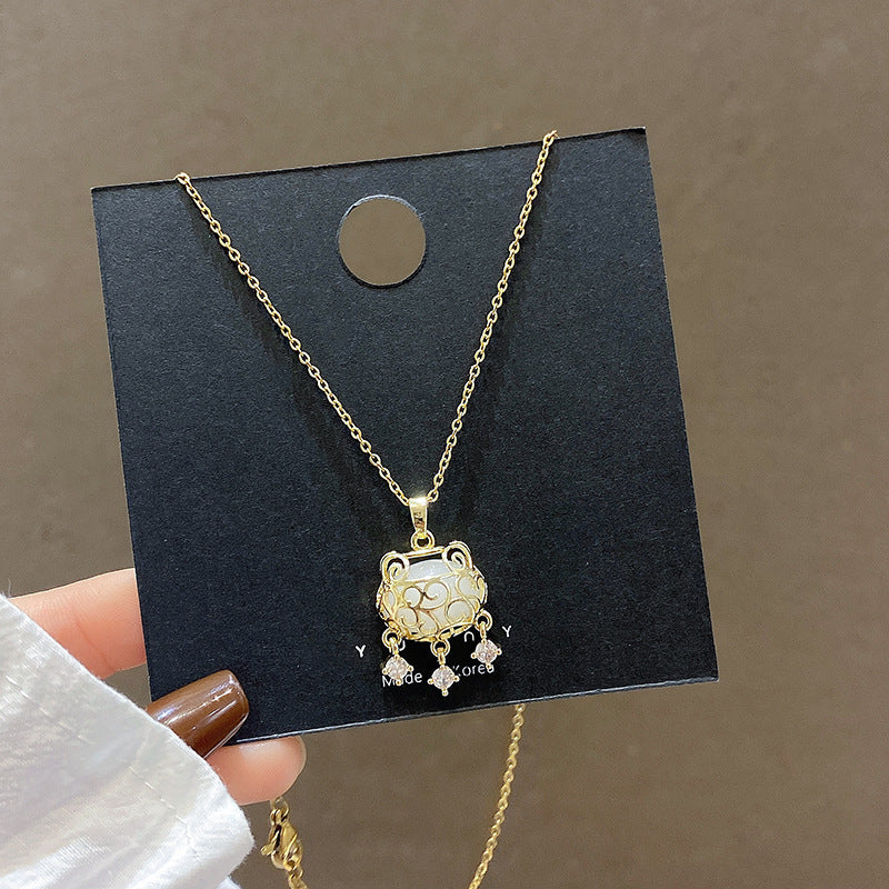 Harmonious Clavicle Necklace