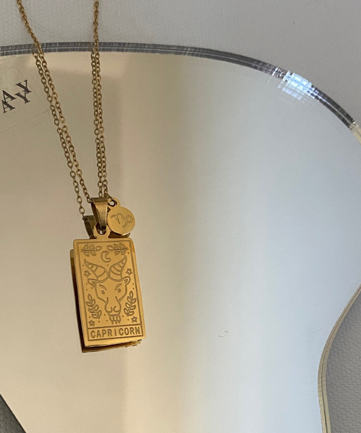 Constellation Engraved Clavicle Necklace