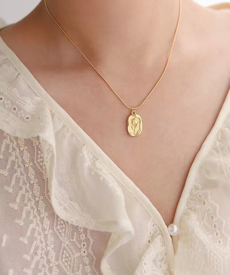 Romantic Tulip Musk Necklace