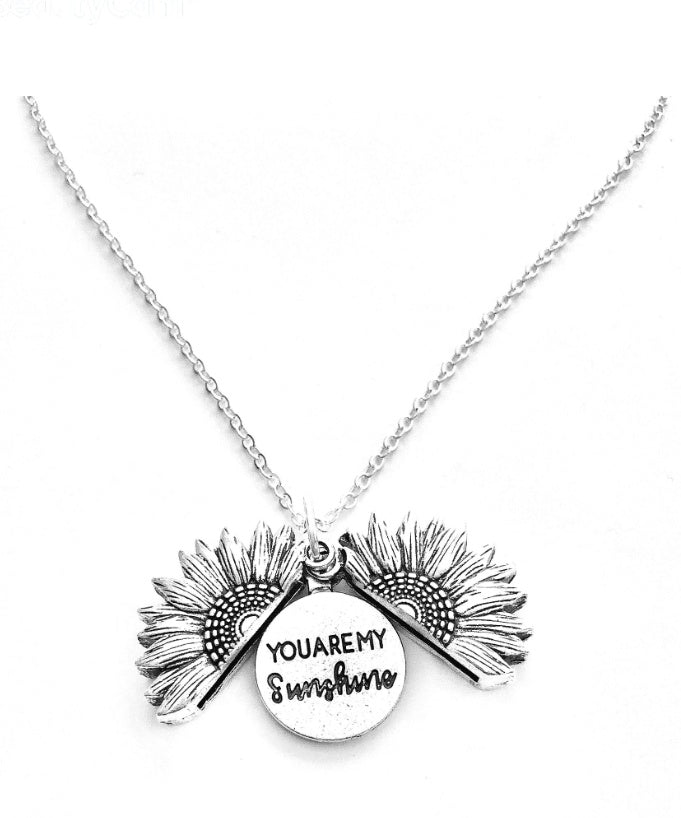 PRICES AMKE NO SENSE Radiating Sunflower Opening Necklace