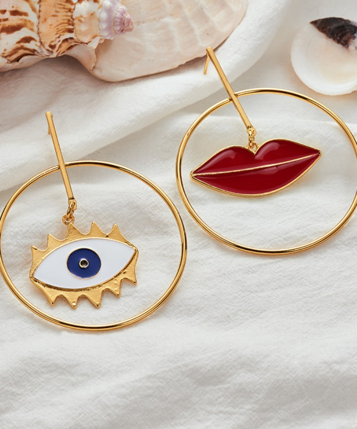 Scintillating Love Themed Earrings