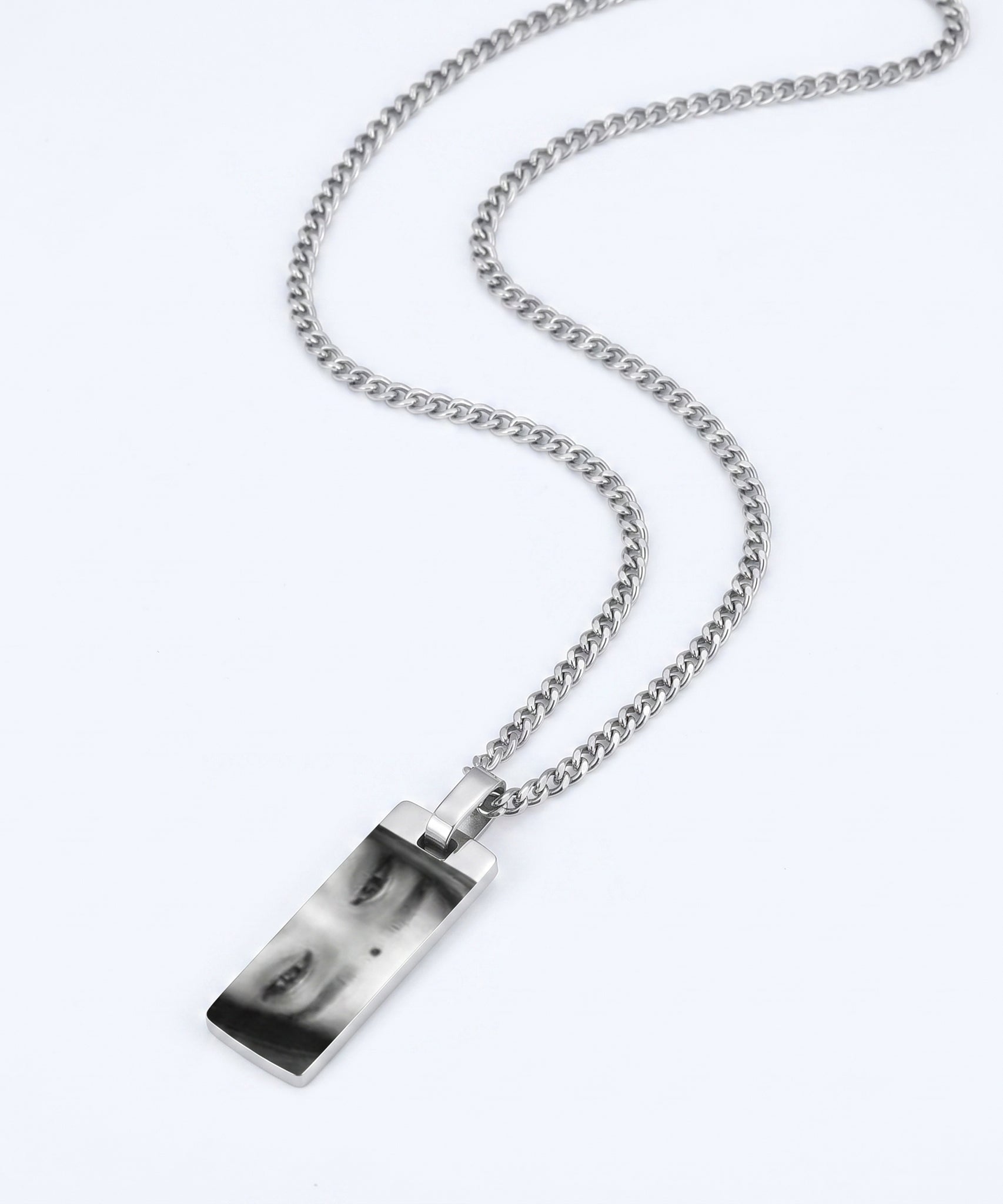 Customized Eyes Photo Necklace