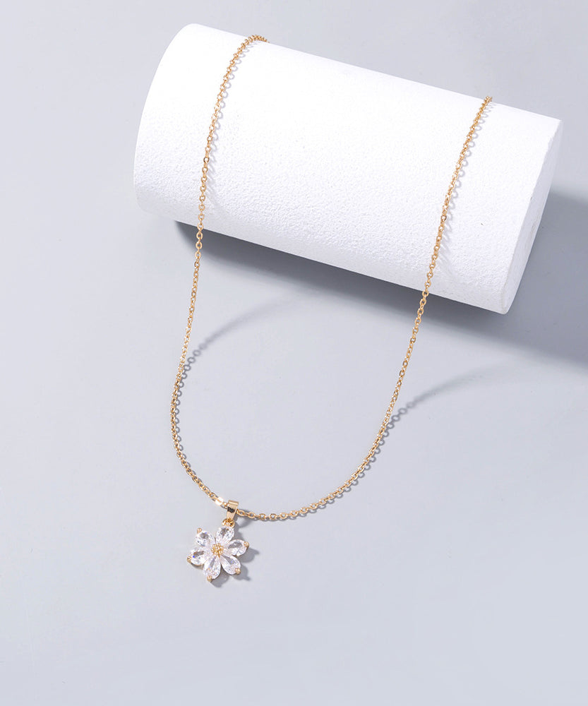 Crafted Daisy Necklace