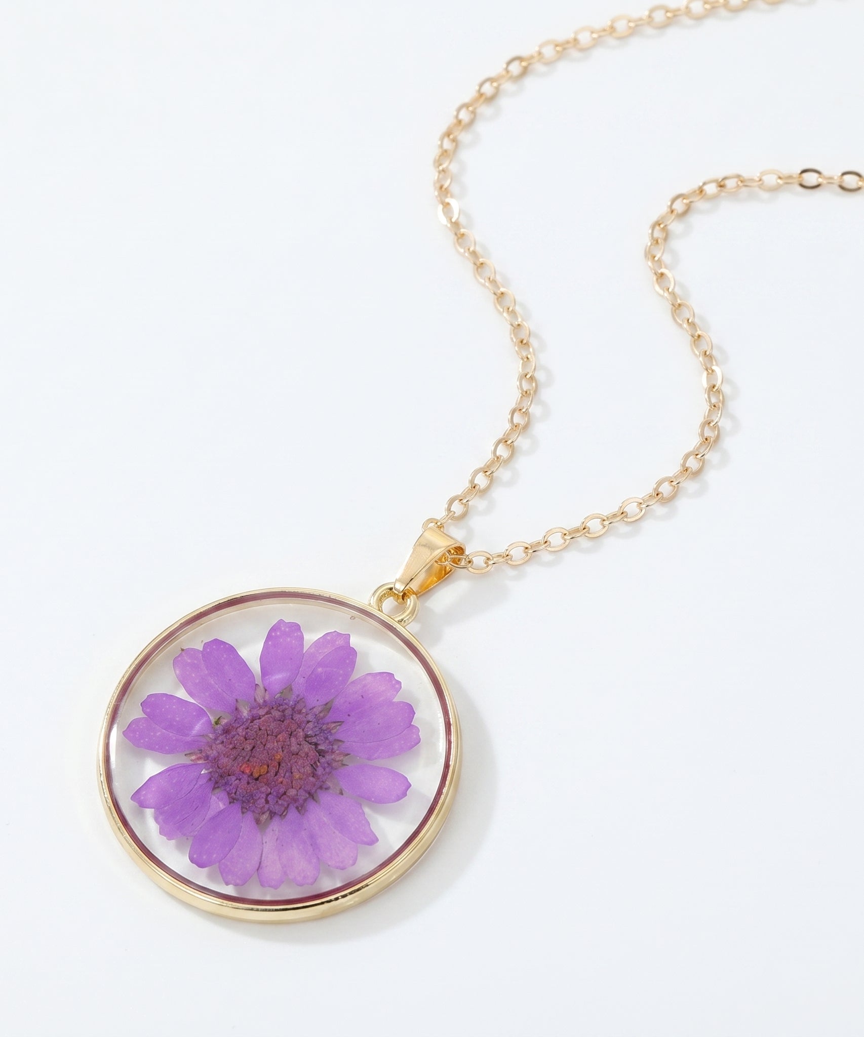 Effervescent Preserved Flower Necklace