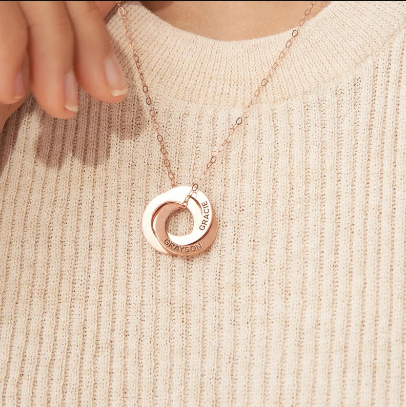 Customized Three Ring Tricolor Names Necklace