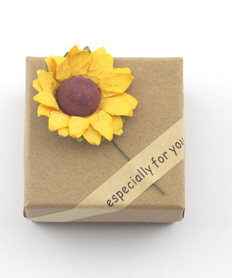 PRICES AMKE NO SENSE Radiating Sunflower Opening Necklace