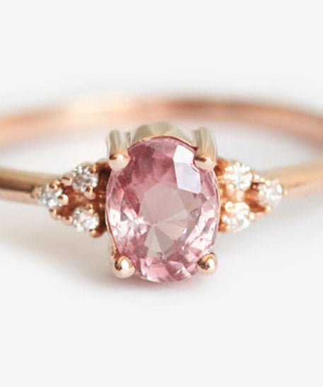 Traditional Cut Zirkon Ring