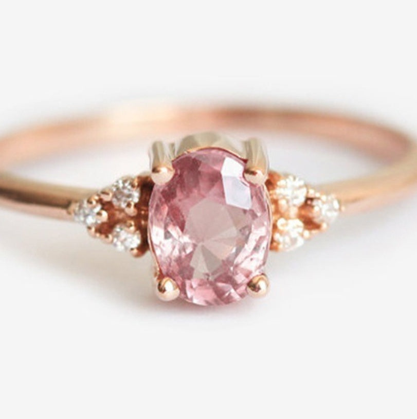 Traditional Cut Zirkon Ring