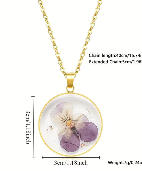 Ethereal Dried Flower Necklace | DESCRIPTION |
