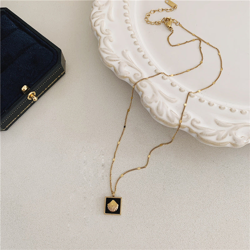 Artful Black Oyster Square Necklace