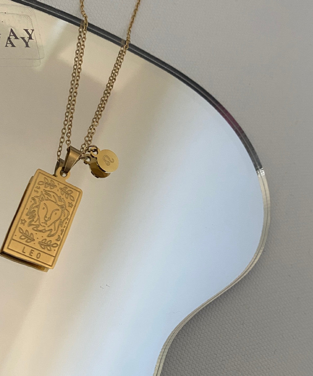 Constellation Engraved Clavicle Necklace