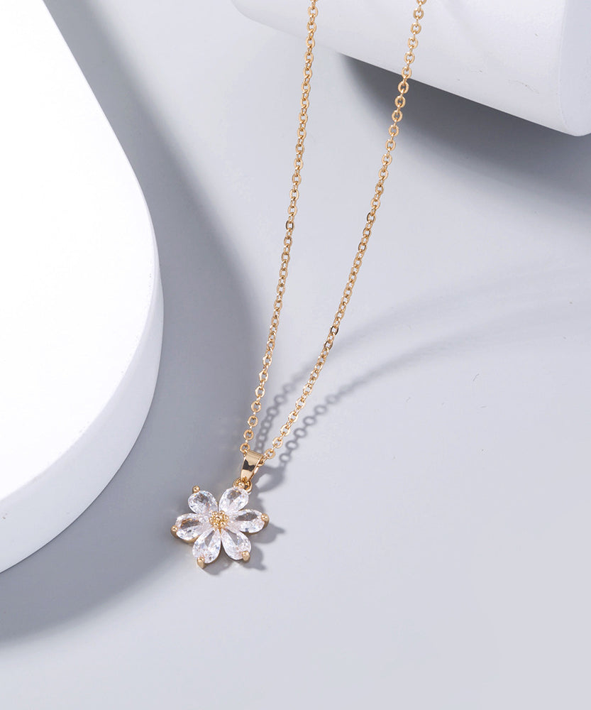 Crafted Daisy Necklace