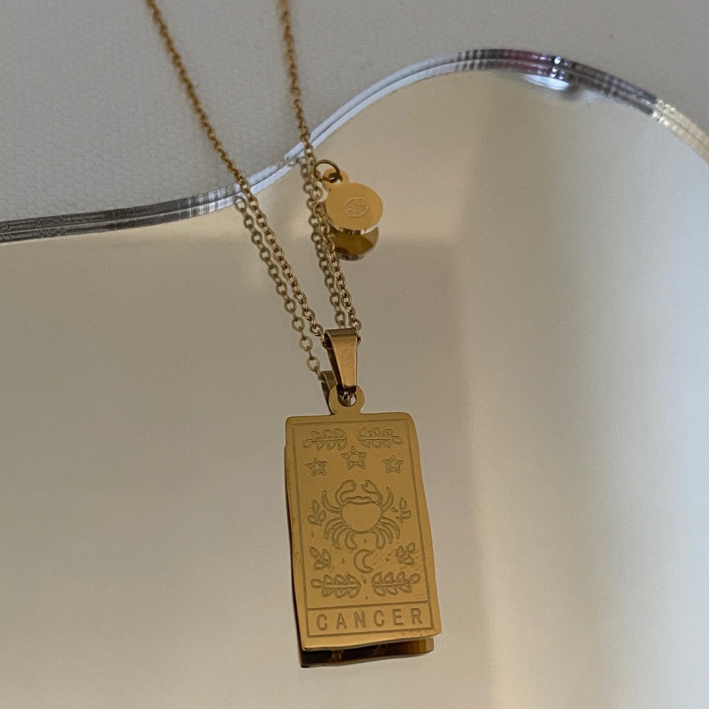 Constellation Engraved Clavicle Necklace