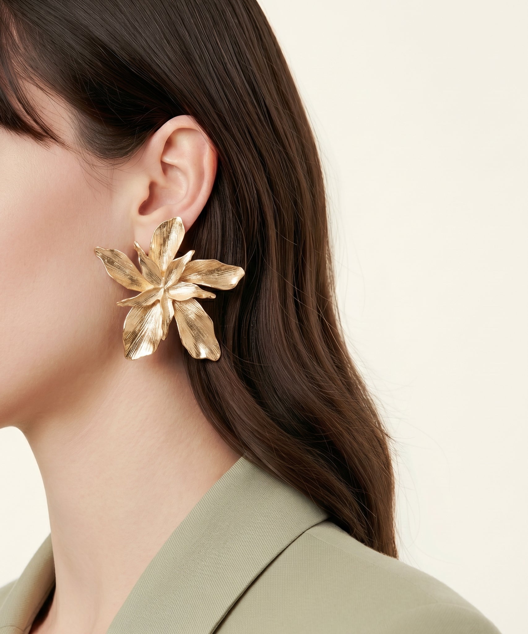 Bespoke & Noticeable Flower Earrings