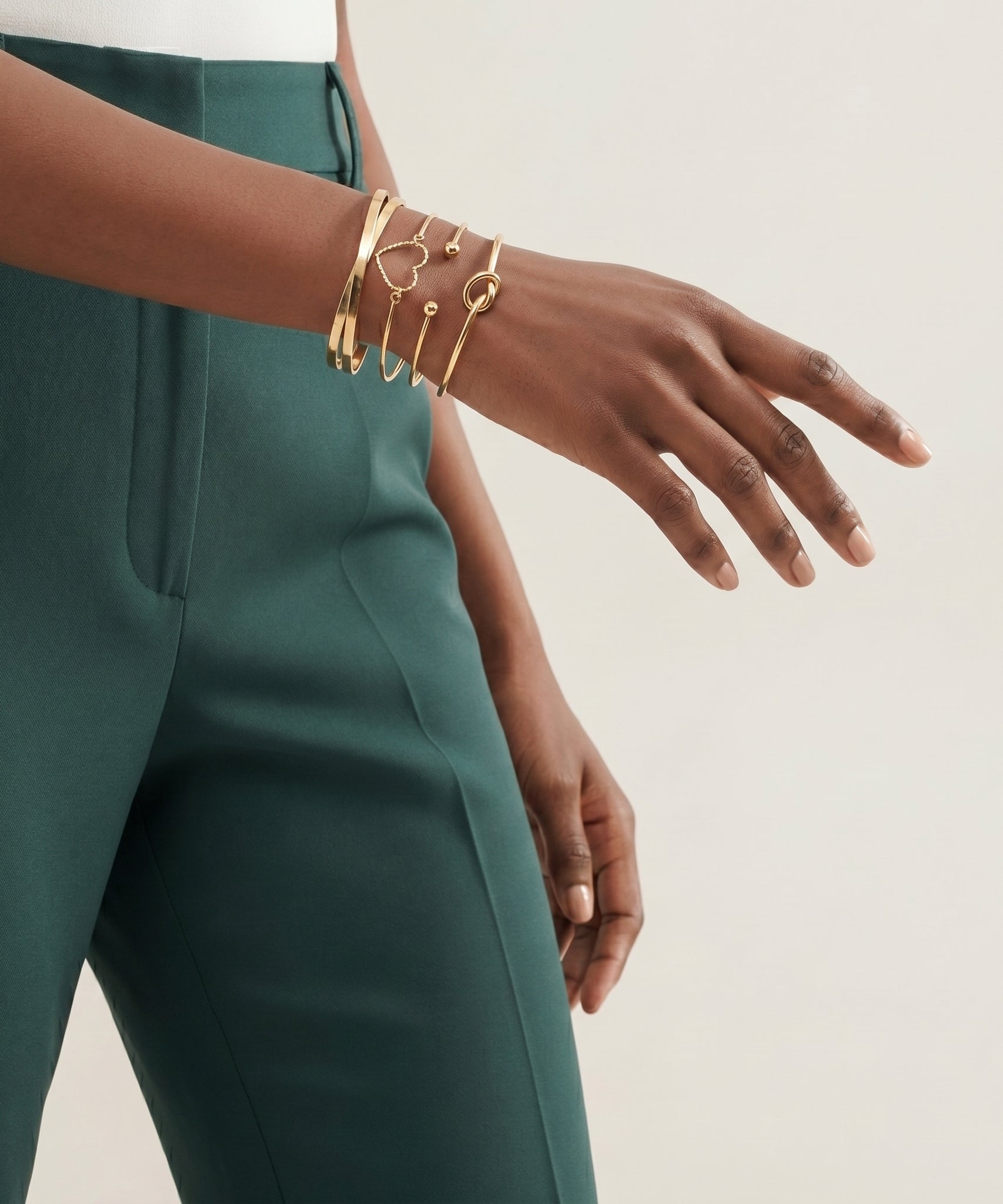 Versatile & Mesmerizing Bracelet Set