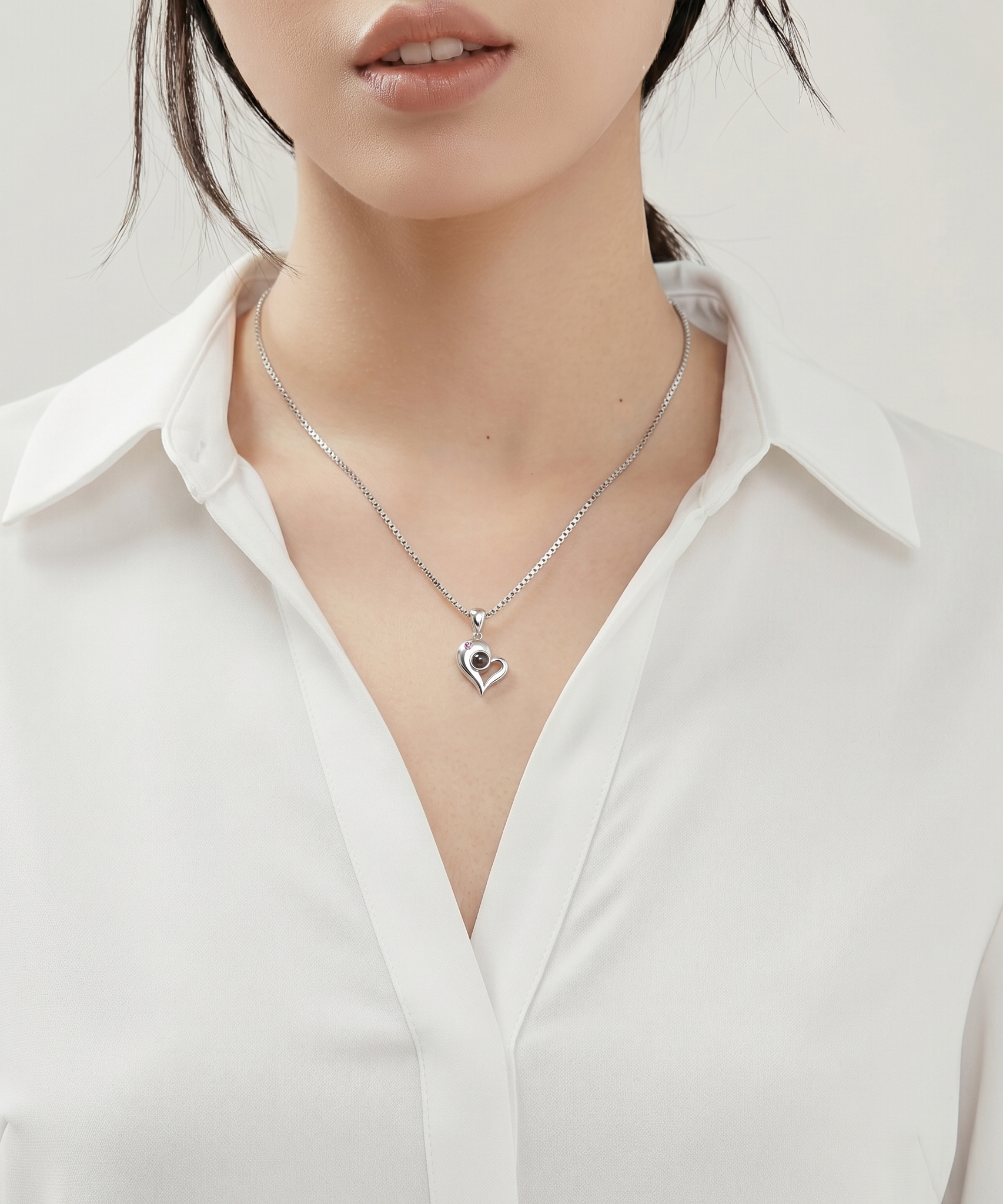 Customized 100 Languages Couple Love Projection Necklace