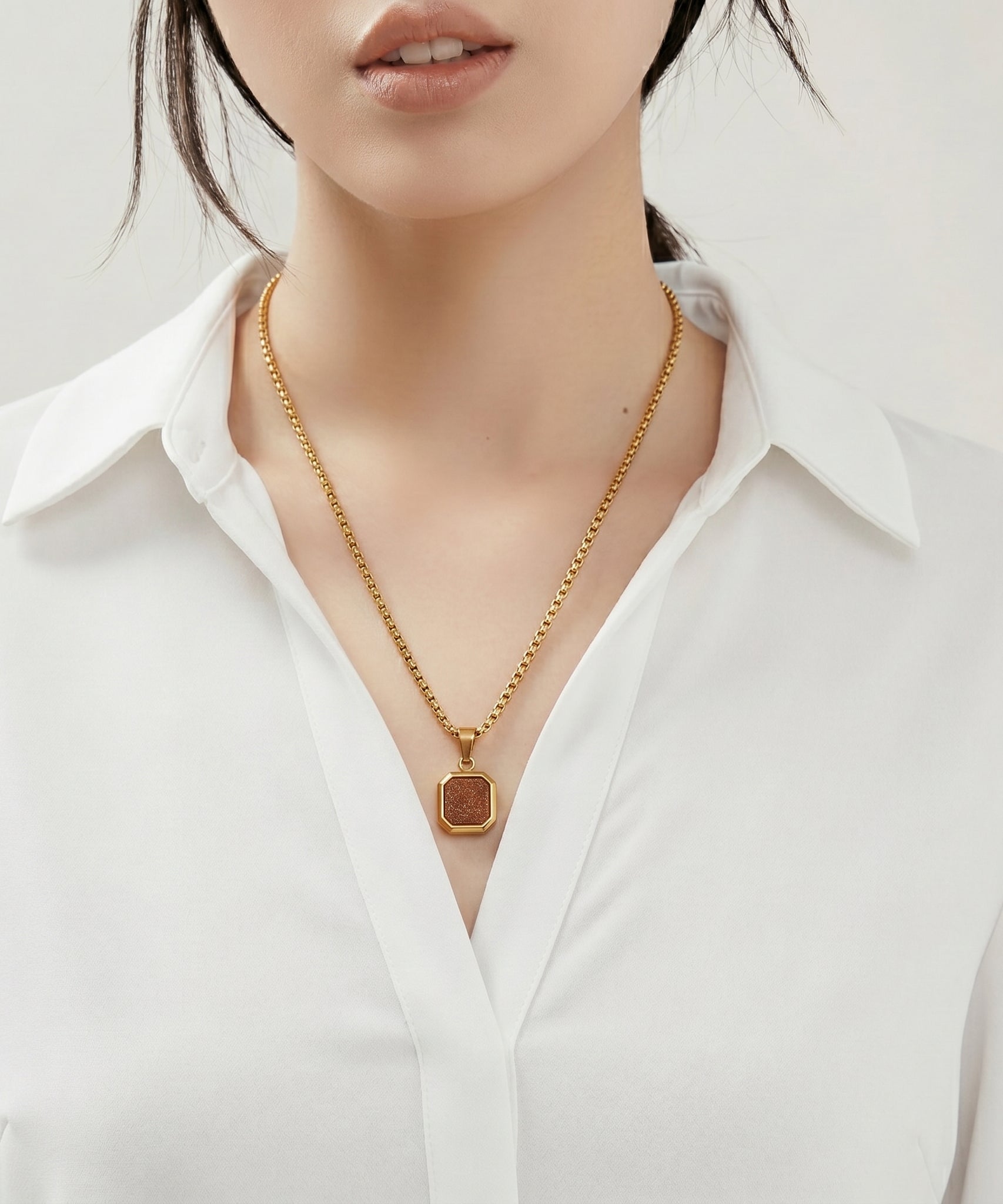 Grounded Square Necklace