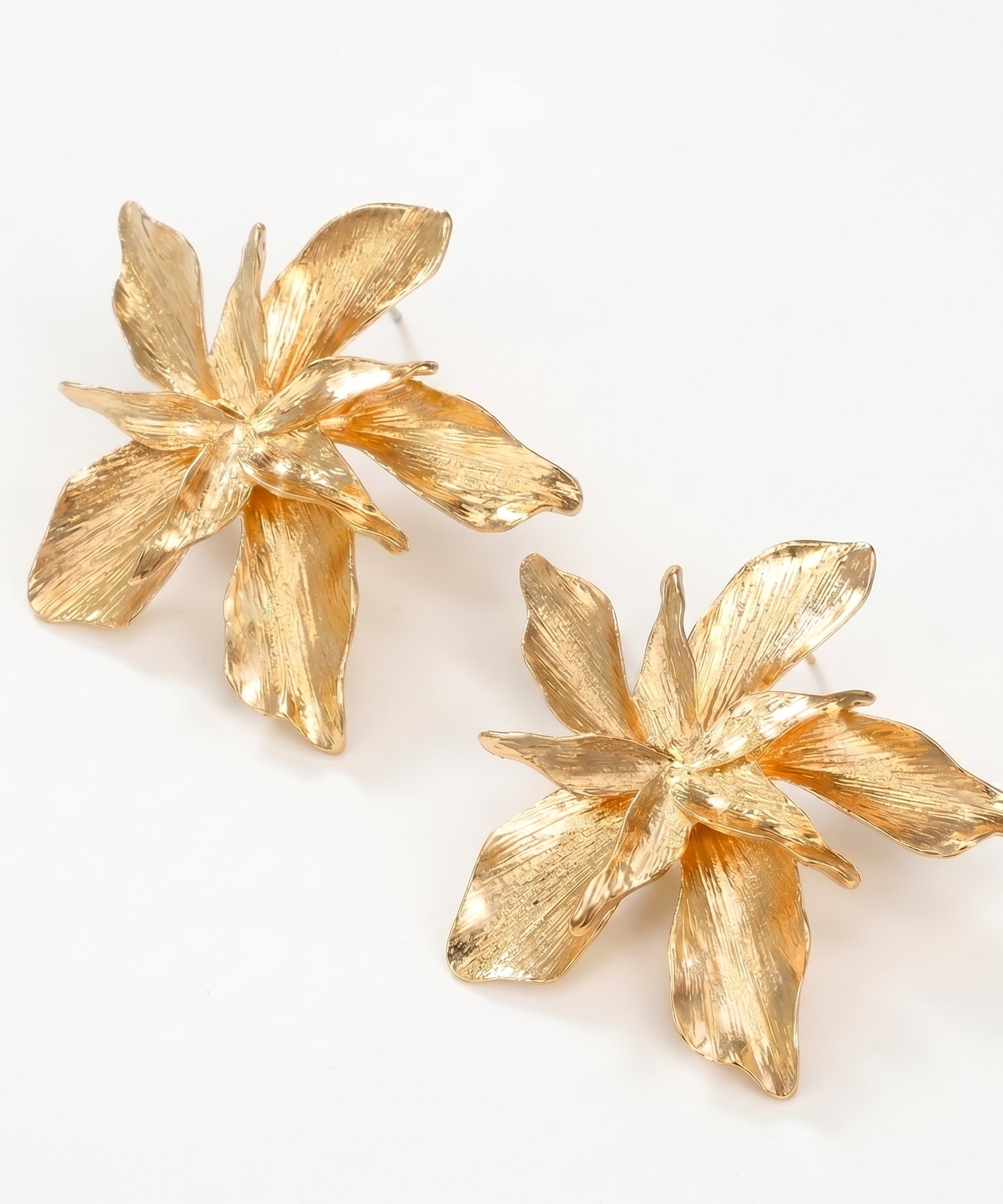 Bespoke & Noticeable Flower Earrings
