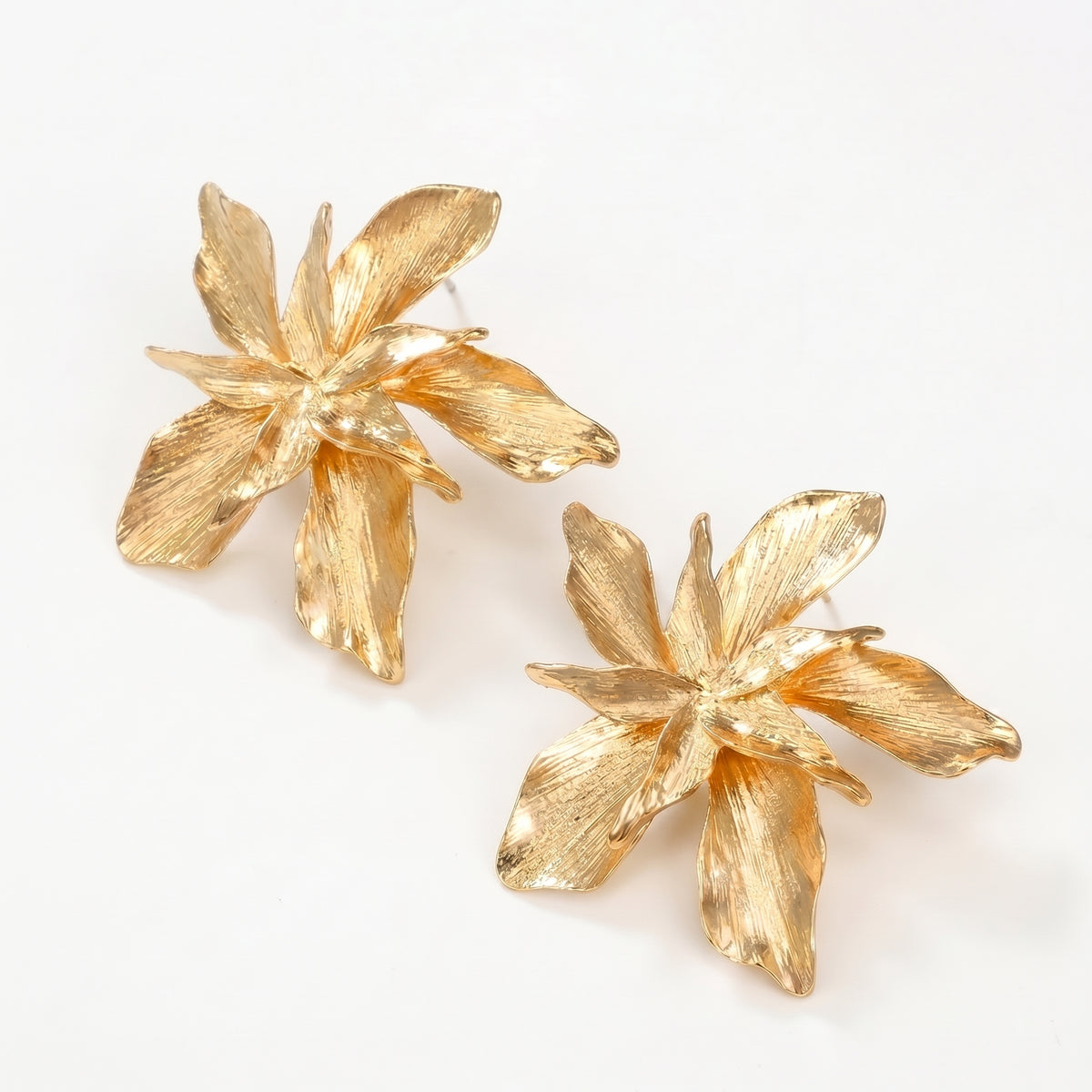 Bespoke & Noticeable Flower Earrings