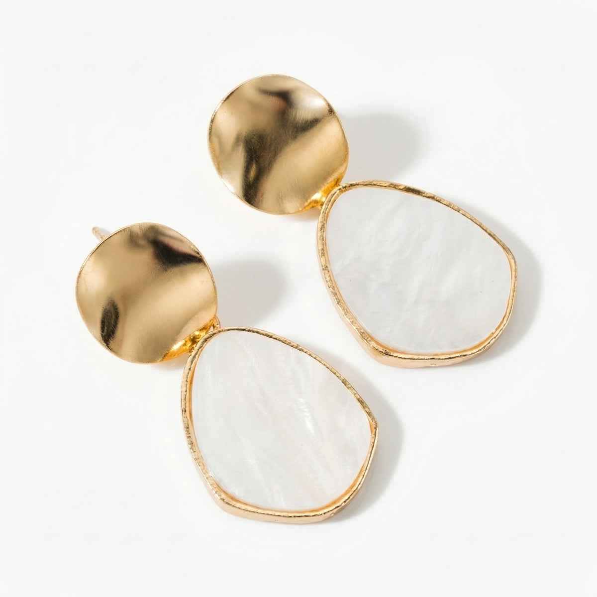 Breathtaking Geometric Oval Earrings