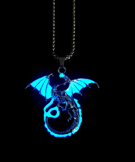 ITHINK SOMEWHERE WERE MORE VARIMystic Dragon Luminous Necklace