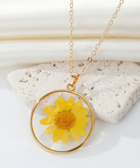 Effervescent Preserved Flower Necklace