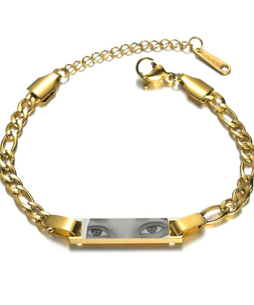 Customized Eyes Photo Necklace or Bracelet