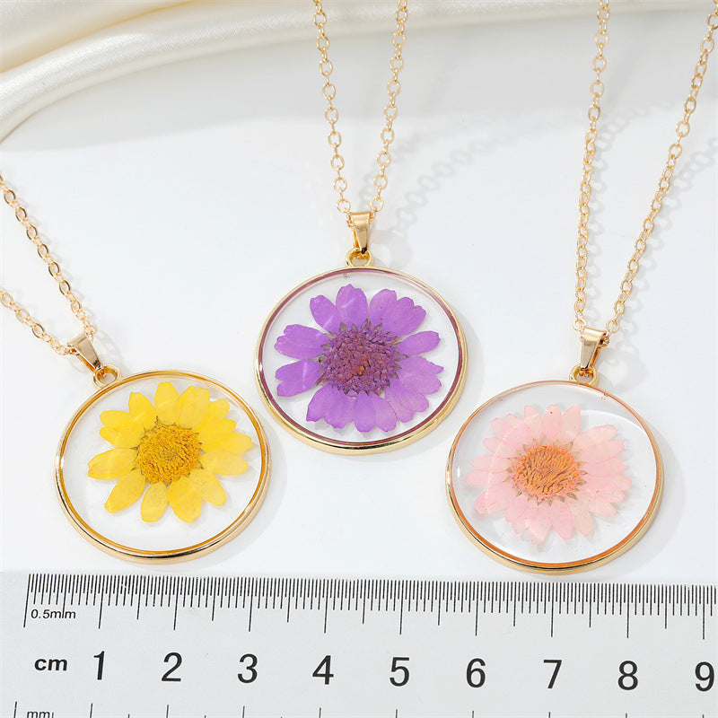 Effervescent Preserved Flower Necklace