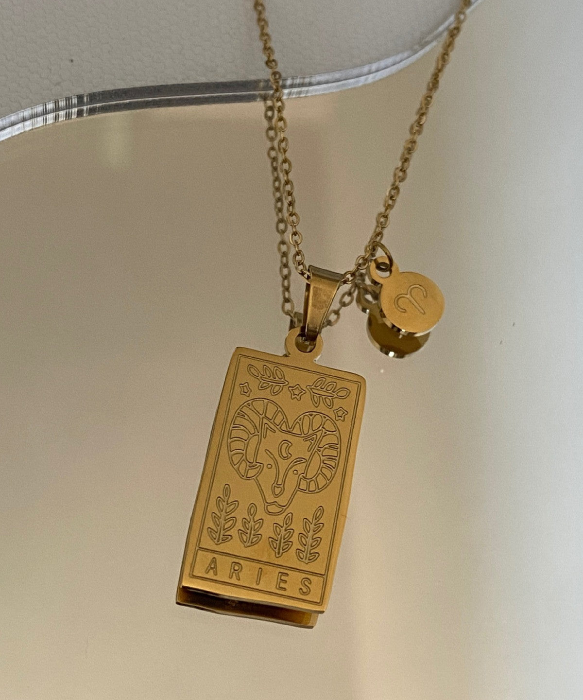 Constellation Engraved Clavicle Necklace