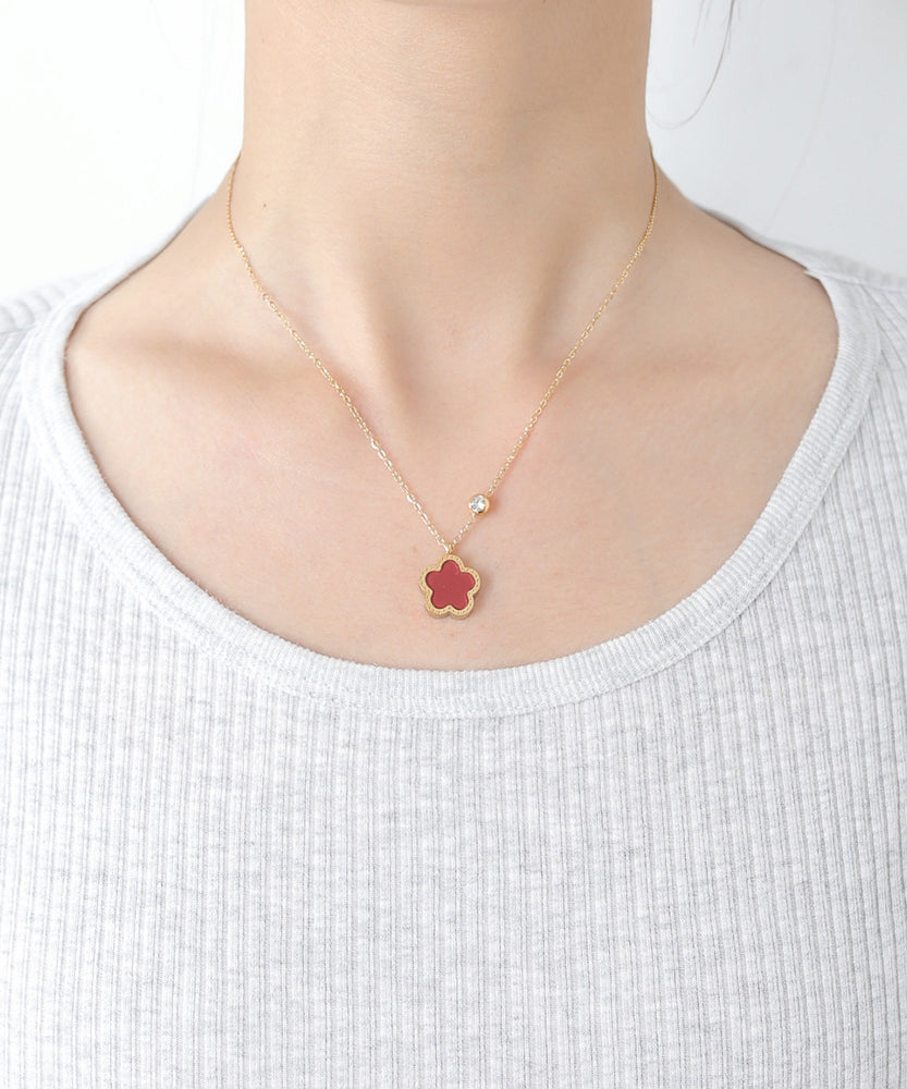 Serene Alhambra Flower Necklace