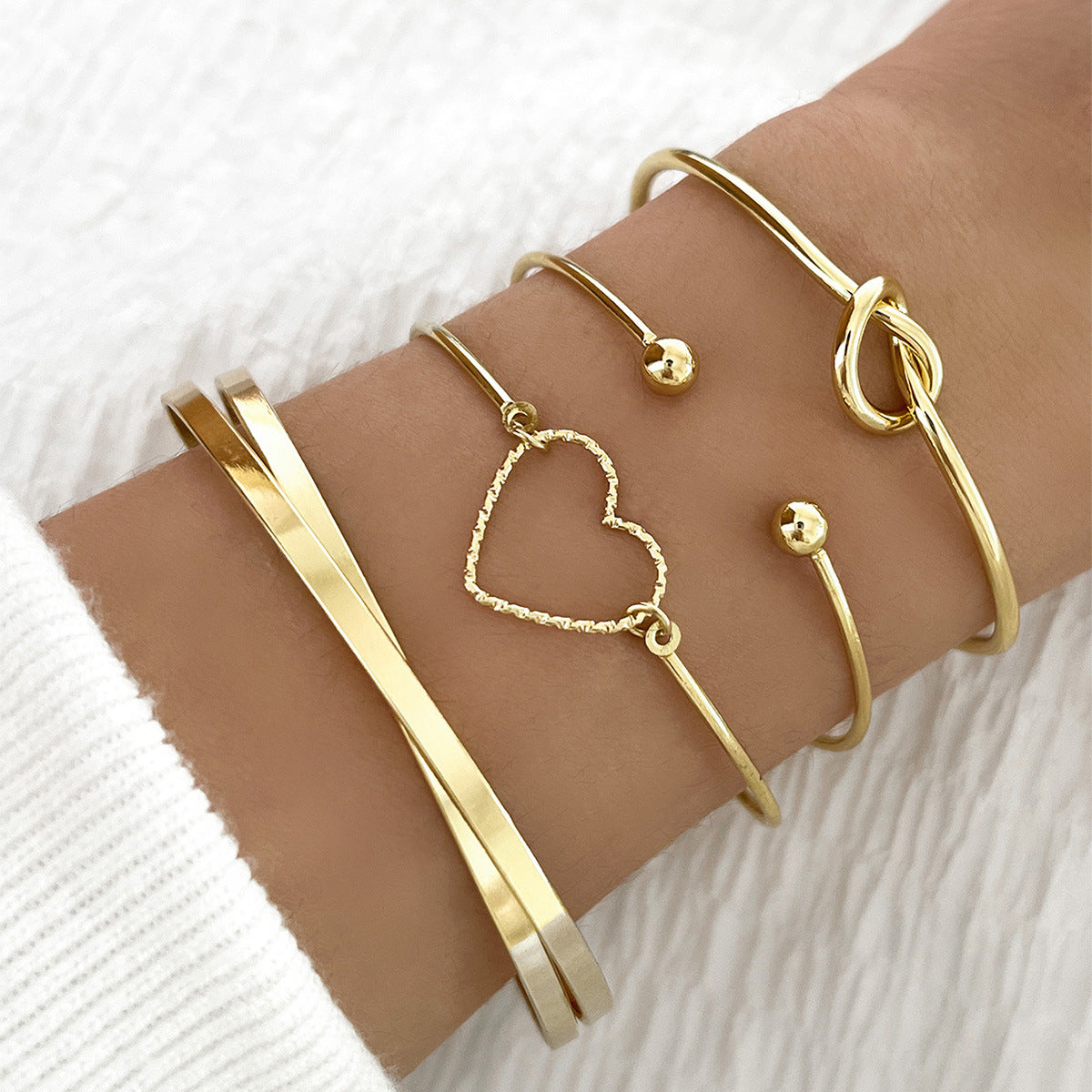 Versatile & Mesmerizing Bracelet Set