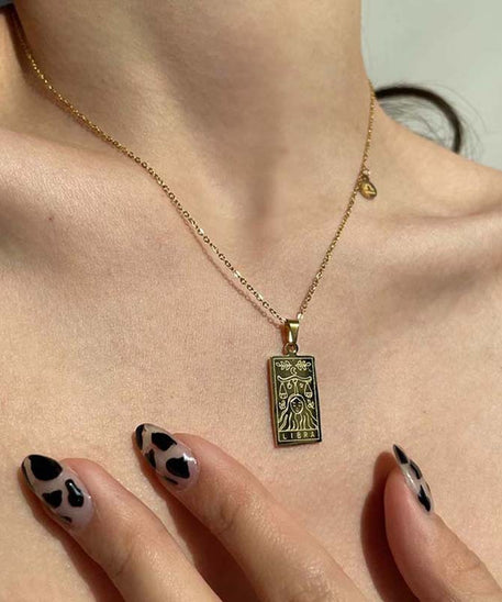 Constellation Engraved Clavicle Necklace