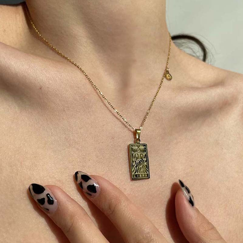 Constellation Engraved Clavicle Necklace