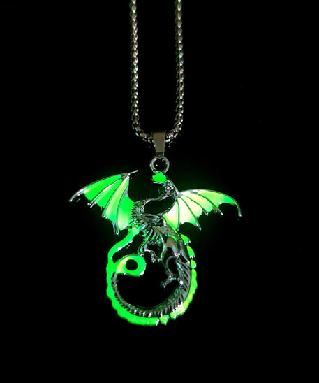 ITHINK SOMEWHERE WERE MORE VARIMystic Dragon Luminous Necklace