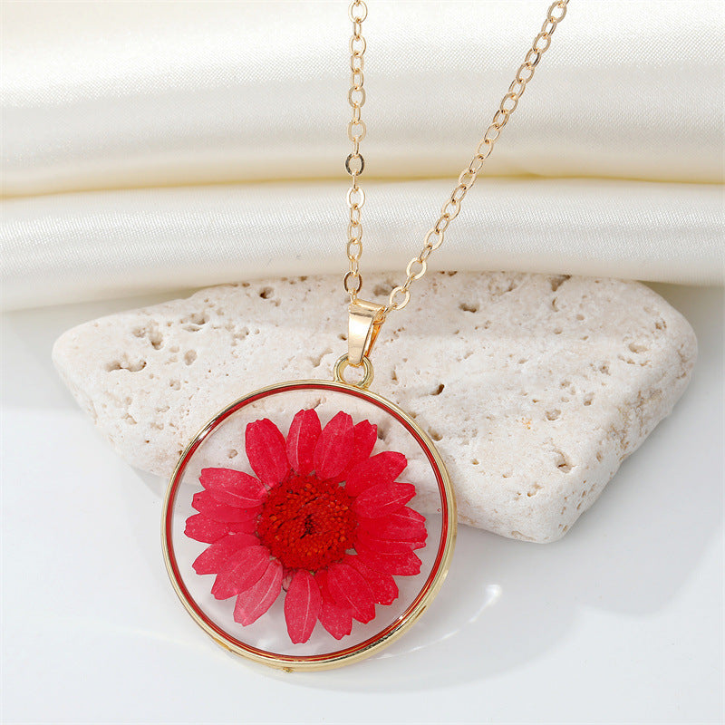Effervescent Preserved Flower Necklace