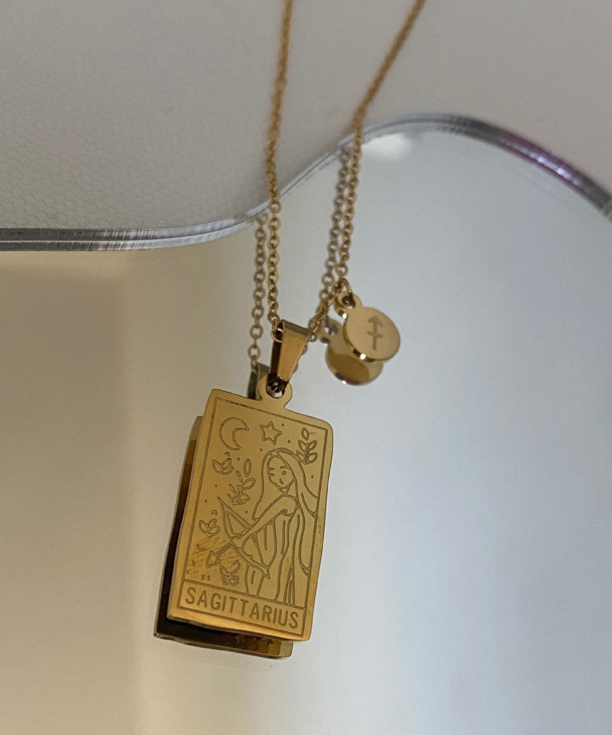 Constellation Engraved Clavicle Necklace