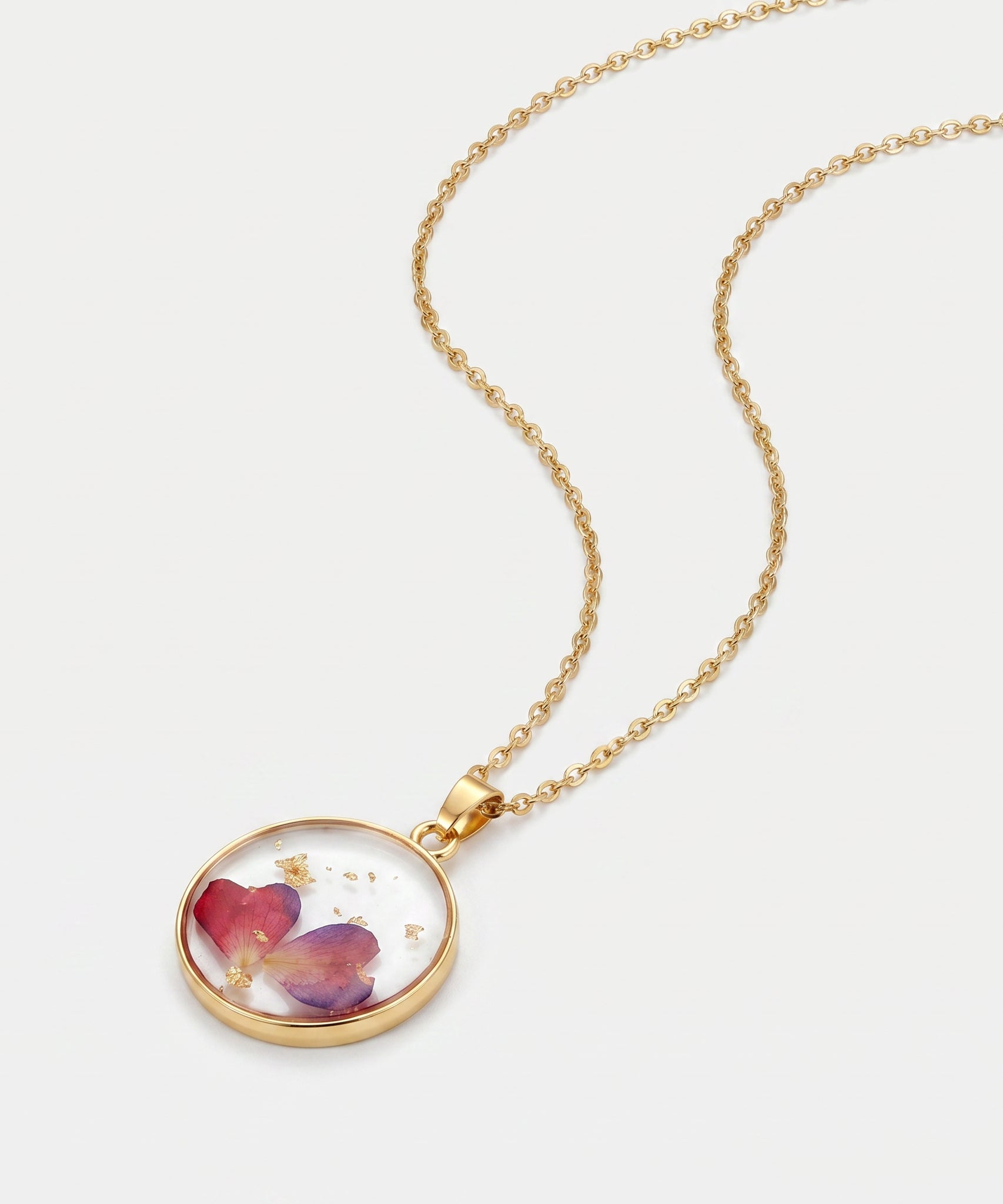 Ethereal Dried Flower Necklace | DESCRIPTION |