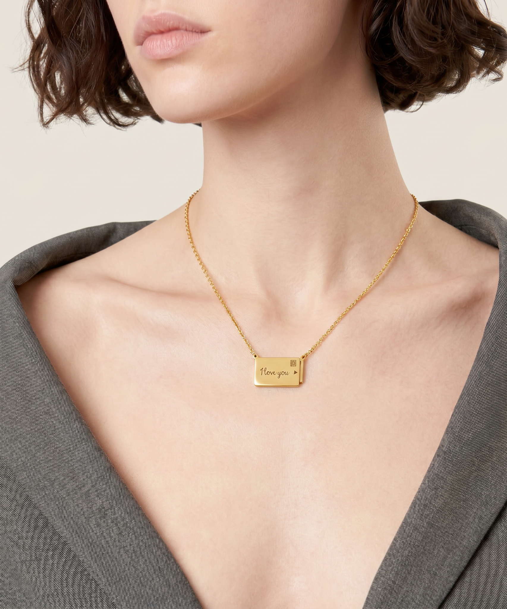 Customized Creative Pull-out Photo Box Necklace worn by a human model