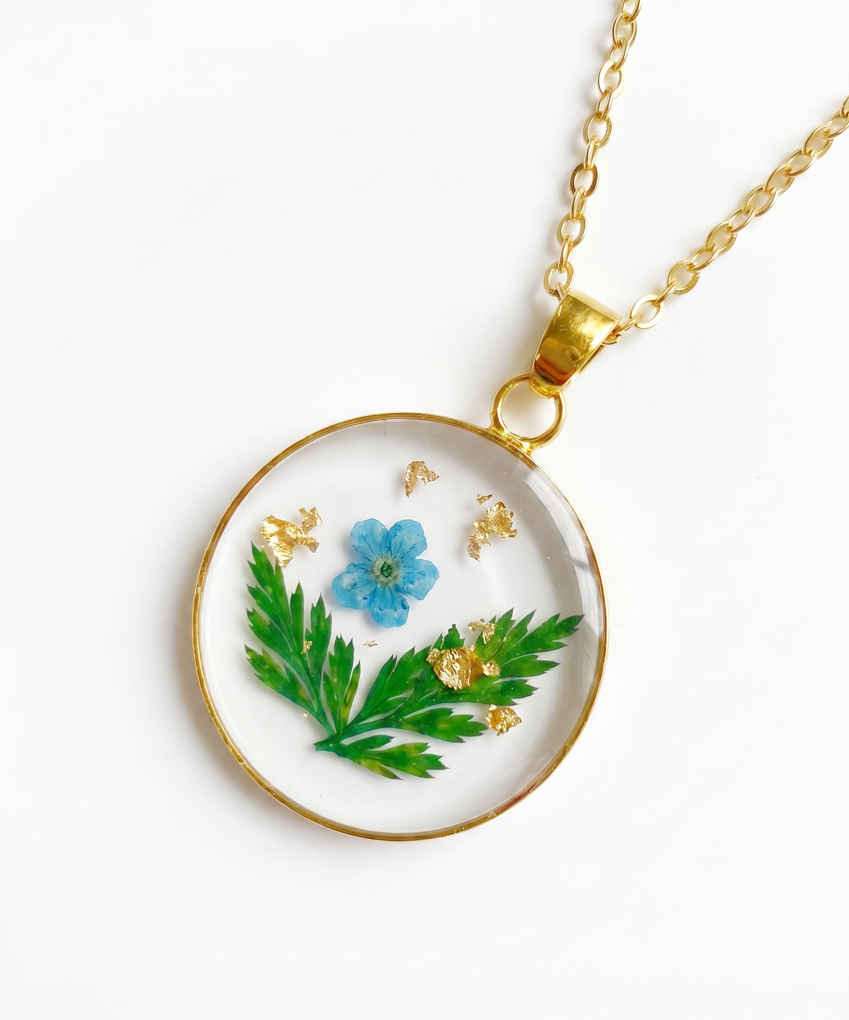 Ethereal Dried Flower Necklace | DESCRIPTION |