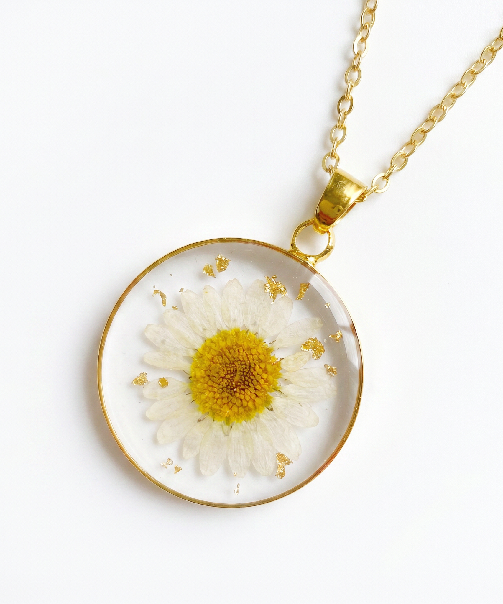 Ethereal Dried Flower Necklace | DESCRIPTION |